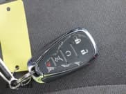 ✅ 2018 Chevrolet Equinox LT • VIN: 2GNAXSEV2J6251893 • Лот: 43428073. Опубликован ранее на IAAI с пробегом 97 430 миль. Бесплатный доступ к архиву аукционных продаж из США и подробный отчёт об истории автомобиля на DreamBid. Изображение 11.