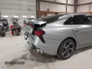 ✅ 2025 Kia K5 GT-Line • VIN: KNAG64J72S5331259 • Lot: 43532123. Wystawiony na IAAI z przebiegiem 13 476 mil. Bezpłatny archiwum sprzedaży aukcyjnych z USA i szczegółowy raport historii pojazdu na DreamBid. Zdjęcie 18.