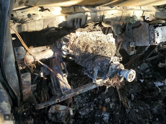 ✅ 2005 Nissan Frontier LE • VIN: 1N6AD07U15C451507 • Lot: 91926475. Listed on Copart with Not provided. Free auction sales archive from the USA and detailed vehicle history report at DreamBid. Image 9.