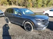 ✅ 2025 Honda CR-V Sport Touring • VIN: 5J6RS6H90SL005640 • Lot: 87080035. Wystawiony na Copart z przebiegiem 1 737 mil. Bezpłatny archiwum sprzedaży aukcyjnych z USA i szczegółowy raport historii pojazdu na DreamBid. Zdjęcie 4.