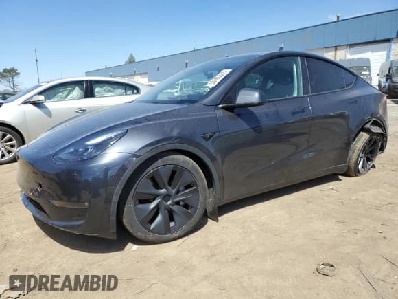 ✅ 2024 Tesla Model Y Long Range • VIN: 7SAYGDEE9RF129530 • Lot: 53506685. Wystawiony na Copart z przebiegiem Nie podano. Bezpłatny archiwum sprzedaży aukcyjnych z USA i szczegółowy raport historii pojazdu na DreamBid. Zdjęcie 1.