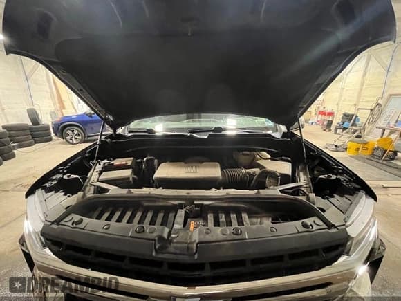 ✅ 2019 Chevrolet Silverado 1500 LT • VIN: 1GCUYDED5KZ107461 • Lot: 43249753. Wystawiony na IAAI z przebiegiem 149 327 mil. Bezpłatny archiwum sprzedaży aukcyjnych z USA i szczegółowy raport historii pojazdu na DreamBid. Zdjęcie 10.