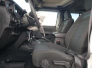 ✅ 2024 Jeep Wrangler Rubicon X • VIN: 1C4RJXR62RW128299 • Лот: 93297765. Опубликован ранее на Copart с пробегом 18 679 миль. Бесплатный доступ к архиву аукционных продаж из США и подробный отчёт об истории автомобиля на DreamBid. Изображение 7.