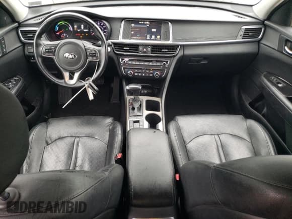 ✅ 2017 Kia Optima EX • VIN: KNAGU4LE8H5013771 • Лот: 82762665. Опубликован ранее на Copart с пробегом 105 657 миль. Бесплатный доступ к архиву аукционных продаж из США и подробный отчёт об истории автомобиля на DreamBid. Изображение 8.