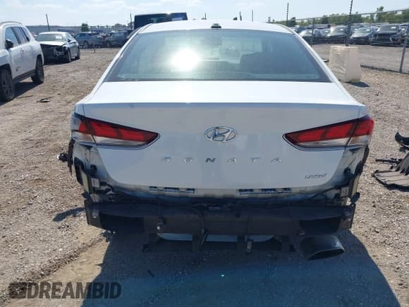 ✅ 2018 Hyundai Sonata SEL • VIN: 5NPE34AF3JH652445 • Lot: 43332202. Wystawiony na IAAI z przebiegiem 83 617 mil. Bezpłatny archiwum sprzedaży aukcyjnych z USA i szczegółowy raport historii pojazdu na DreamBid. Zdjęcie 17.