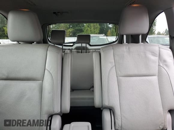 ✅ 2016 Toyota Highlander Limited • VIN: 5TDDKRFHXGS335609 • Lot: 89877255. Listed on Copart with 112,121 mi. Free auction sales archive from the USA and detailed vehicle history report at DreamBid. Image 10.