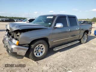 ✅ 2006 Chevrolet Silverado 1500 LS • VIN: 2GCEC13V761320360 • Lot: 50233345. Wystawiony na Copart z przebiegiem 157 263 mil mil. Skorzystaj z bezpłatnego archiwum sprzedaży aukcyjnych z USA i zobacz szczegółowy raport historii pojazdu na DreamBid. Zdjęcie 1.