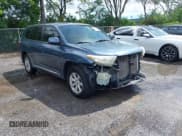 ✅ 2013 Toyota Highlander • VIN: 5TDZK3EH6DS102651 • Lot: 42828589. Listed on IAAI with 132,392 mi. Free auction sales archive from the USA and detailed vehicle history report at DreamBid. Image 1.