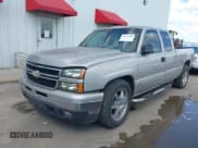 ✅ 2007 Chevrolet Silverado 1500 LT1 • VIN: 1GCEC19T37Z116475 • Lot: 42523695. Listed on IAAI with 126,733 mi. Free auction sales archive from the USA and detailed vehicle history report at DreamBid. Image 2.