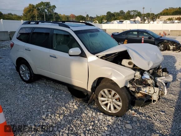 ✅ 2013 Subaru Forester X Premium • VIN: JF2SHADCXDH400667 • Lot: 80788055. Listed on Copart with 90,714 mi. Free auction sales archive from the USA and detailed vehicle history report at DreamBid. Image 4.