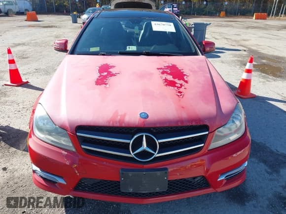 ✅ 2014 Mercedes-Benz C 250 • VIN: WDDGJ4HBXEG288865 • Lot: 43670758. Listed on IAAI with 164,169 mi. Free auction sales archive from the USA and detailed vehicle history report at DreamBid. Image 12.