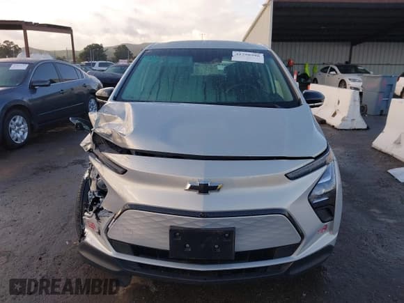 ✅ 2023 Chevrolet Bolt EV 2LT • VIN: 1G1FX6S01P4206414 • Lot: 41798996. Wystawiony na IAAI z przebiegiem 13 778 mil. Bezpłatny archiwum sprzedaży aukcyjnych z USA i szczegółowy raport historii pojazdu na DreamBid. Zdjęcie 12.