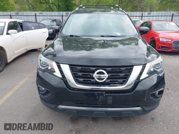 ✅ 2017 Nissan Pathfinder SL • VIN: 5N1DR2MM5HC607078 • Lot: 42188971. Wystawiony na IAAI z przebiegiem 142 753 mil. Bezpłatny archiwum sprzedaży aukcyjnych z USA i szczegółowy raport historii pojazdu na DreamBid. Zdjęcie 6.