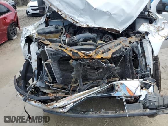 ✅ 2011 Chevrolet Silverado 2500HD Work Truck • VIN: 1GC0CVCG4BF213918 • Lot: 80470385. Wystawiony na Copart z przebiegiem Nie podano. Bezpłatny archiwum sprzedaży aukcyjnych z USA i szczegółowy raport historii pojazdu na DreamBid. Zdjęcie 11.