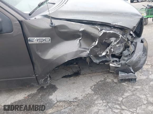 ✅ 2005 Ford F-150 XLT • VIN: 1FTRW12WX5FA40877 • Lot: 41760089. Listed on IAAI with 182,419 mi. Free auction sales archive from the USA and detailed vehicle history report at DreamBid. Image 13.