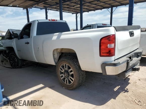 ✅ 2013 Chevrolet Silverado 1500 • VIN: 1GC0CV80DF109292 • Лот: 67983275. Опубликован ранее на Copart с пробегом 349 847 миль. Бесплатный доступ к архиву аукционных продаж из США и подробный отчёт об истории автомобиля на DreamBid. Изображение 2.