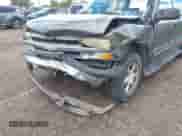 2002 Chevrolet Suburban LT z VIN 3GNEC16Z52G317108, wystawiony jako IAAI lot #43213960 z przebiegiem 252 559 mil mil oraz . Historia ofert i sprzedaży dostępna na DreamBid. Obrazek 6.