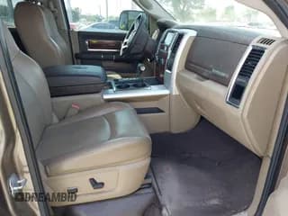 ✅ 2010 Dodge 1500 TRX • VIN: 1D7RV1GT5AS179033 • Lot: 42378439. Wystawiony na IAAI z przebiegiem 192 045 mil. Bezpłatny archiwum sprzedaży aukcyjnych z USA i szczegółowy raport historii pojazdu na DreamBid. Zdjęcie 5.