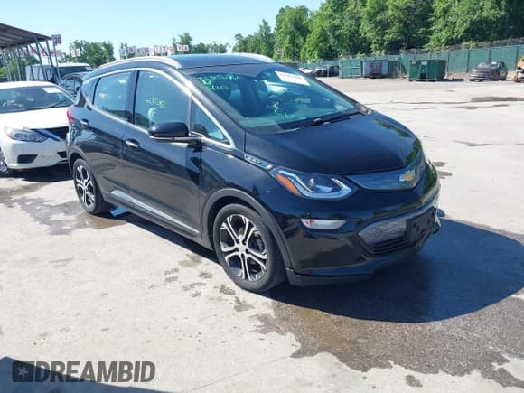 ✅ 2017 Chevrolet Bolt EV Premier • VIN: 1G1FX6S07H4156975 • Lot: 42302452. Wystawiony na IAAI z przebiegiem 210 047 mil. Bezpłatny archiwum sprzedaży aukcyjnych z USA i szczegółowy raport historii pojazdu na DreamBid. Zdjęcie 1.