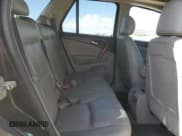 ✅ 2006 Saturn VUE • VIN: 5GZCZ63416S900924 • Lot: 45570595. Wystawiony na Copart z przebiegiem 197 319 mil. Bezpłatny archiwum sprzedaży aukcyjnych z USA i szczegółowy raport historii pojazdu na DreamBid. Zdjęcie 11.