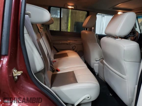 ✅ 2007 Jeep Commander Limited • VIN: 1J8HG58P37C591603 • Лот: 88467565. Опубликован ранее на Copart с пробегом 127 139 миль. Бесплатный доступ к архиву аукционных продаж из США и подробный отчёт об истории автомобиля на DreamBid. Изображение 11.