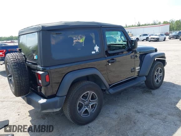 ✅ 2019 Jeep Wrangler Sport S • VIN: 1C4GJXAG2KW664395 • Lot: 42683888. Listed on IAAI with 72,742 mi. Free auction sales archive from the USA and detailed vehicle history report at DreamBid. Image 4.