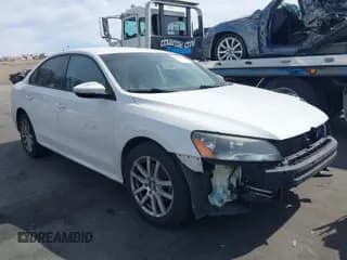 ✅ 2012 Volkswagen Passat S • VIN: 1VWAP7A39CC074793 • Lot: 41626730. Wystawiony na IAAI z przebiegiem 108 659 mil. Bezpłatny archiwum sprzedaży aukcyjnych z USA i szczegółowy raport historii pojazdu na DreamBid. Zdjęcie 1.