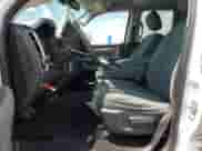 2015 Ram 1500 SLT z VIN 1C6RR6GTXFS578403, wystawiony jako Copart lot #68004065 z przebiegiem 142 903 mil mil oraz Czysty tytuł • Clean title. Historia ofert i sprzedaży dostępna na DreamBid. Obrazek 7.