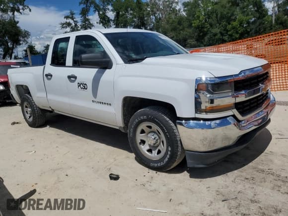 ✅ 2018 Chevrolet Silverado 1500 LS • VIN: 1GCRCNEC0JZ190538 • Лот: 66127805. Опубликован ранее на Copart с пробегом 57 520 миль. Бесплатный доступ к архиву аукционных продаж из США и подробный отчёт об истории автомобиля на DreamBid. Изображение 4.