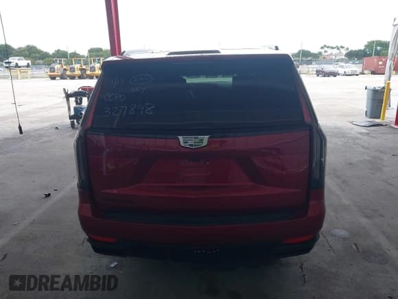 ✅ 2023 Cadillac Escalade 4WD Sport • VIN: 1GYS4FKLXPR327898 • Лот: 41420214. Опубликован ранее на IAAI с пробегом 11 960 миль. Бесплатный доступ к архиву аукционных продаж из США и подробный отчёт об истории автомобиля на DreamBid. Изображение 16.