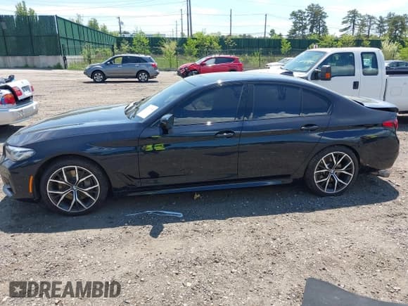 ✅ 2021 BMW 5 Series 540i xDrive • VIN: WBA73BJ04MWX34365 • Lot: 42207953. Listed on IAAI with 38,600 mi. Free auction sales archive from the USA and detailed vehicle history report at DreamBid. Image 14.