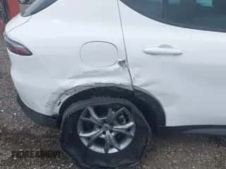 2024 Dodge Hornet R/T z VIN ZACPDFCW8R3A33462, wystawiony jako IAAI lot #42623447 z przebiegiem 19 731 mil mil oraz . Historia ofert i sprzedaży dostępna na DreamBid. Obrazek 6.