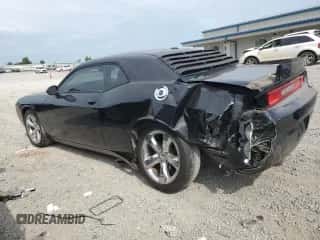 2014 Dodge Challenger R/T z VIN 2C3CDYBT1EH139648, wystawiony jako Copart lot #67593354 z przebiegiem 79 469 mil mil oraz Szkoda całkowita • Salvage title. Historia ofert i sprzedaży dostępna na DreamBid. Obrazek 2.