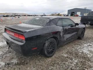 ✅ 2010 Dodge Challenger R/T Classic • VIN: 2B3CJ5DT6AH146428 • Lot: 85979124. Wystawiony na Copart z przebiegiem 139 892 mil. Bezpłatny archiwum sprzedaży aukcyjnych z USA i szczegółowy raport historii pojazdu na DreamBid. Zdjęcie 3.