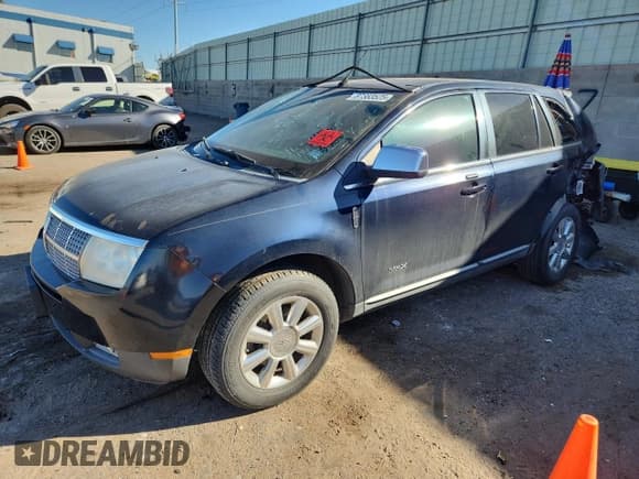 ✅ 2008 Lincoln MKX • VIN: 2LMDU88C88BJ04166 • Lot: 87383525. Listed on Copart with 152,004 mi. Free auction sales archive from the USA and detailed vehicle history report at DreamBid. Image 1.