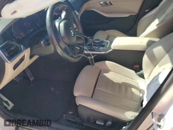 ✅ 2020 BMW 3 Series M340i xDrive • VIN: WBA5U9C06LFJ80108 • Lot: 92662845. Wystawiony na Copart z przebiegiem 73 365 mil. Bezpłatny archiwum sprzedaży aukcyjnych z USA i szczegółowy raport historii pojazdu na DreamBid. Zdjęcie 7.