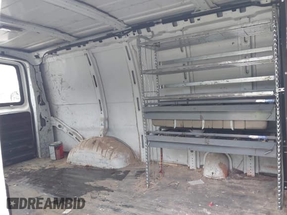 ✅ 2005 Chevrolet Express Cargo • VIN: 1GCFG15X451178626 • Lot: 42926306. Listed on IAAI with 434,042 mi. Free auction sales archive from the USA and detailed vehicle history report at DreamBid. Image 8.