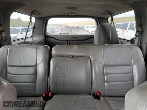 ✅ 2005 Ford Excursion Special Serv • VIN: 1FMNU41S55EB14194 • Lot: 64805585. Wystawiony na Copart z przebiegiem 263 314 mil. Bezpłatny archiwum sprzedaży aukcyjnych z USA i szczegółowy raport historii pojazdu na DreamBid. Zdjęcie 10.