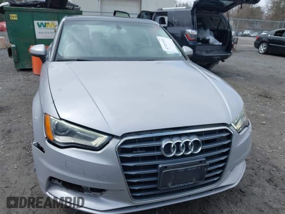 ✅ 2015 Audi A3 Premium Plus • VIN: WAUEFHFF9F1030113 • Lot: 41953949. Listed on IAAI with 98,755 mi. Free auction sales archive from the USA and detailed vehicle history report at DreamBid. Image 12.