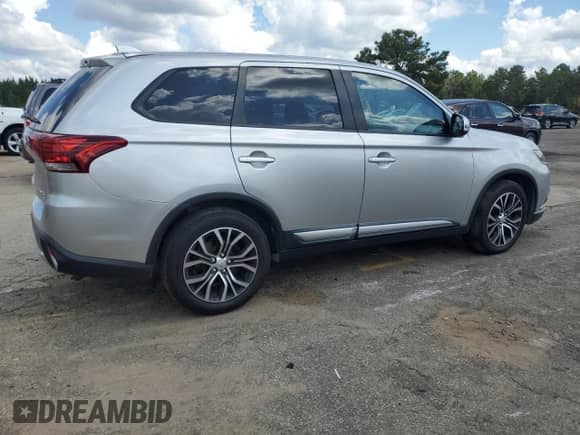 2018 Mitsubishi Outlander SE with VIN JA4AD3A35JJ004201, listed as a Copart auction lot 80376635 with 130,567 mi miles and Clean title. Bid and sale history available at DreamBid. Image 3.
