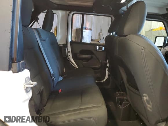 ✅ 2018 Jeep Wrangler Unlimited Sport S • VIN: 1C4HJXDG3JW274310 • Lot: 53448895. Wystawiony na Copart z przebiegiem 112 467 mil. Bezpłatny archiwum sprzedaży aukcyjnych z USA i szczegółowy raport historii pojazdu na DreamBid. Zdjęcie 11.