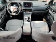 ✅ 2023 Hyundai Kona SE • VIN: KM8K23AG4PU191842 • Лот: 67783204. Опубликован ранее на Copart с пробегом 27 245 миль. Бесплатный доступ к архиву аукционных продаж из США и подробный отчёт об истории автомобиля на DreamBid. Изображение 8.