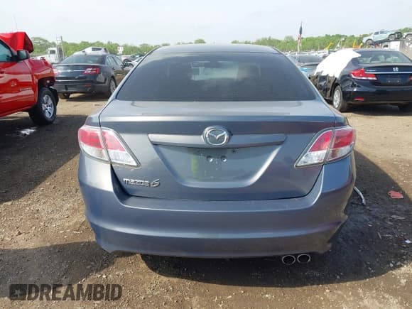 ✅ 2009 Mazda 6 i Touring • VIN: 1YVHP82A895M36284 • Лот: 42279453. Опубликован ранее на IAAI с пробегом 149 640 миль. Бесплатный доступ к архиву аукционных продаж из США и подробный отчёт об истории автомобиля на DreamBid. Изображение 17.