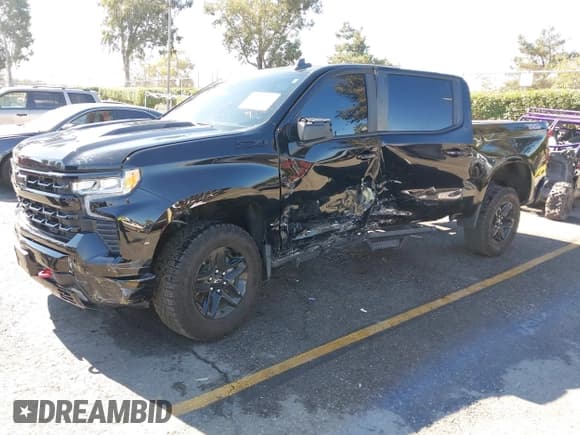 ✅ 2024 Chevrolet Silverado 1500 LT Trail Boss • VIN: 3GCUDFED5RG431446 • Lot: 43646874. Wystawiony na IAAI z przebiegiem 23 699 mil. Bezpłatny archiwum sprzedaży aukcyjnych z USA i szczegółowy raport historii pojazdu na DreamBid. Zdjęcie 17.