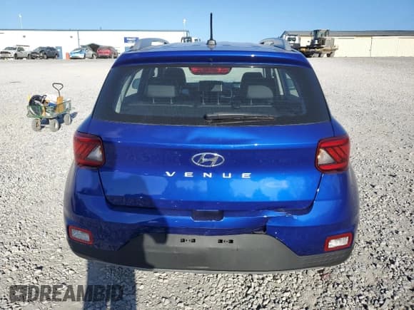 ✅ 2024 Hyundai Venue SEL • VIN: KMHRC8A30RU287203 • Lot: 78472864. Listed on Copart with 8,095 mi. Free auction sales archive from the USA and detailed vehicle history report at DreamBid. Image 6.