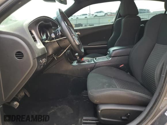 ✅ 2019 Dodge Charger GT • VIN: 2C3CDXHG8KH584002 • Lot: 68395785. Wystawiony na Copart z przebiegiem 96 394 mil. Bezpłatny archiwum sprzedaży aukcyjnych z USA i szczegółowy raport historii pojazdu na DreamBid. Zdjęcie 7.