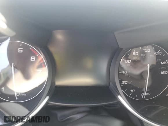 ✅ 2020 Alfa Romeo Giulia Ti • VIN: ZARFANBN2L7639172 • Lot: 69197085. Listed on Copart with Not provided. Free auction sales archive from the USA and detailed vehicle history report at DreamBid. Image 9.