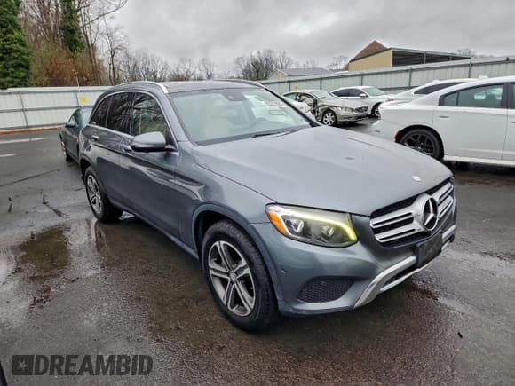 ✅ 2016 Mercedes-Benz GLC 300 • VIN: WDC0G4KB1GF038579 • Лот: 93237825. Опубликован ранее на Copart с пробегом 133 620 миль. Бесплатный доступ к архиву аукционных продаж из США и подробный отчёт об истории автомобиля на DreamBid. Изображение 4.