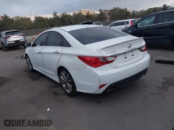 ✅ 2014 Hyundai Sonata SE • VIN: 5NPEC4AC7EH895543 • Lot: 43805583. Wystawiony na IAAI z przebiegiem 76 081 mil. Bezpłatny archiwum sprzedaży aukcyjnych z USA i szczegółowy raport historii pojazdu na DreamBid. Zdjęcie 3.