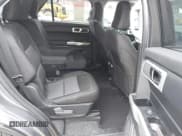 ✅ 2022 Ford Explorer XLT • VIN: 1FMSK8DH3NGA47549 • Lot: 43658425. Wystawiony na IAAI z przebiegiem 69 613 mil. Bezpłatny archiwum sprzedaży aukcyjnych z USA i szczegółowy raport historii pojazdu na DreamBid. Zdjęcie 8.